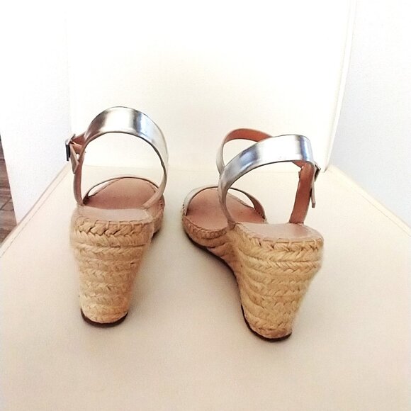 Charles by Charles David - Silver Espadrille Sandals, 8.5 M - Picture 4 of 5